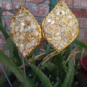 Geode Cluster White and Metallic Gold Earrings